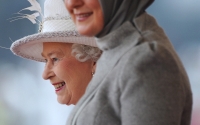 Queen Elizabeth and Hayrunnisa Gul, 2011